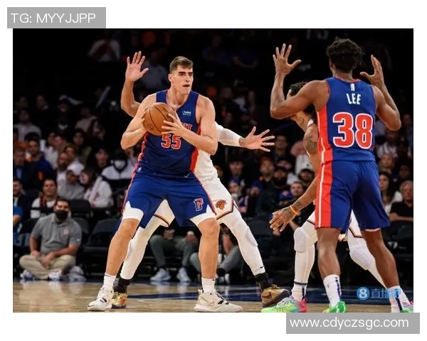 凯德坎宁安如何在NBA赛场上展现超凡领导力与全能球技